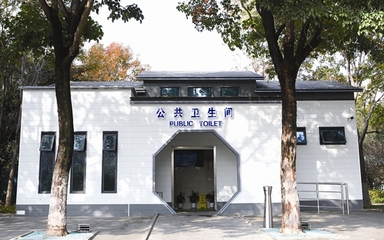 图片新闻 环境卫生公共设施安装服务——擦亮城市底色，提升人居品质